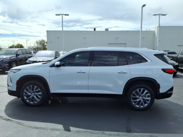 Used 2025 Buick Enclave Preferred FWD image 10