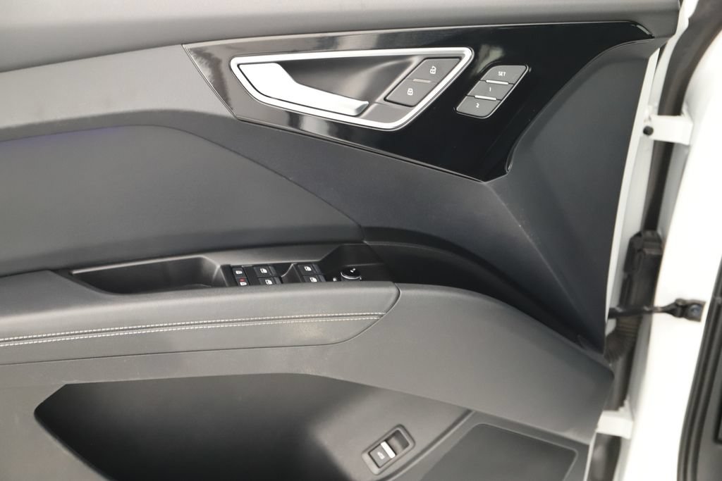 Certified 2024 Audi Q4 e-tron Prestige AWD/4WD image 23