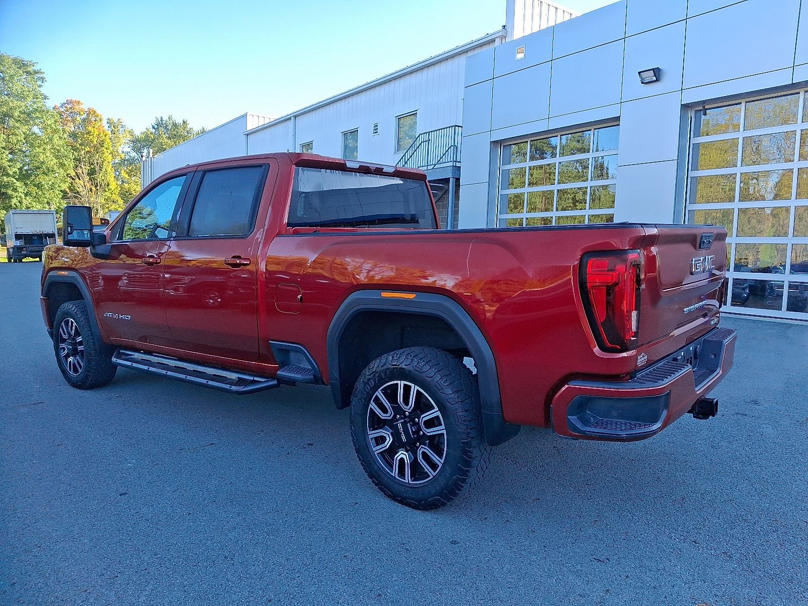Used 2023 GMC Sierra 2500 AT4 w/ Gooseneck/5TH Wheel Package image 4