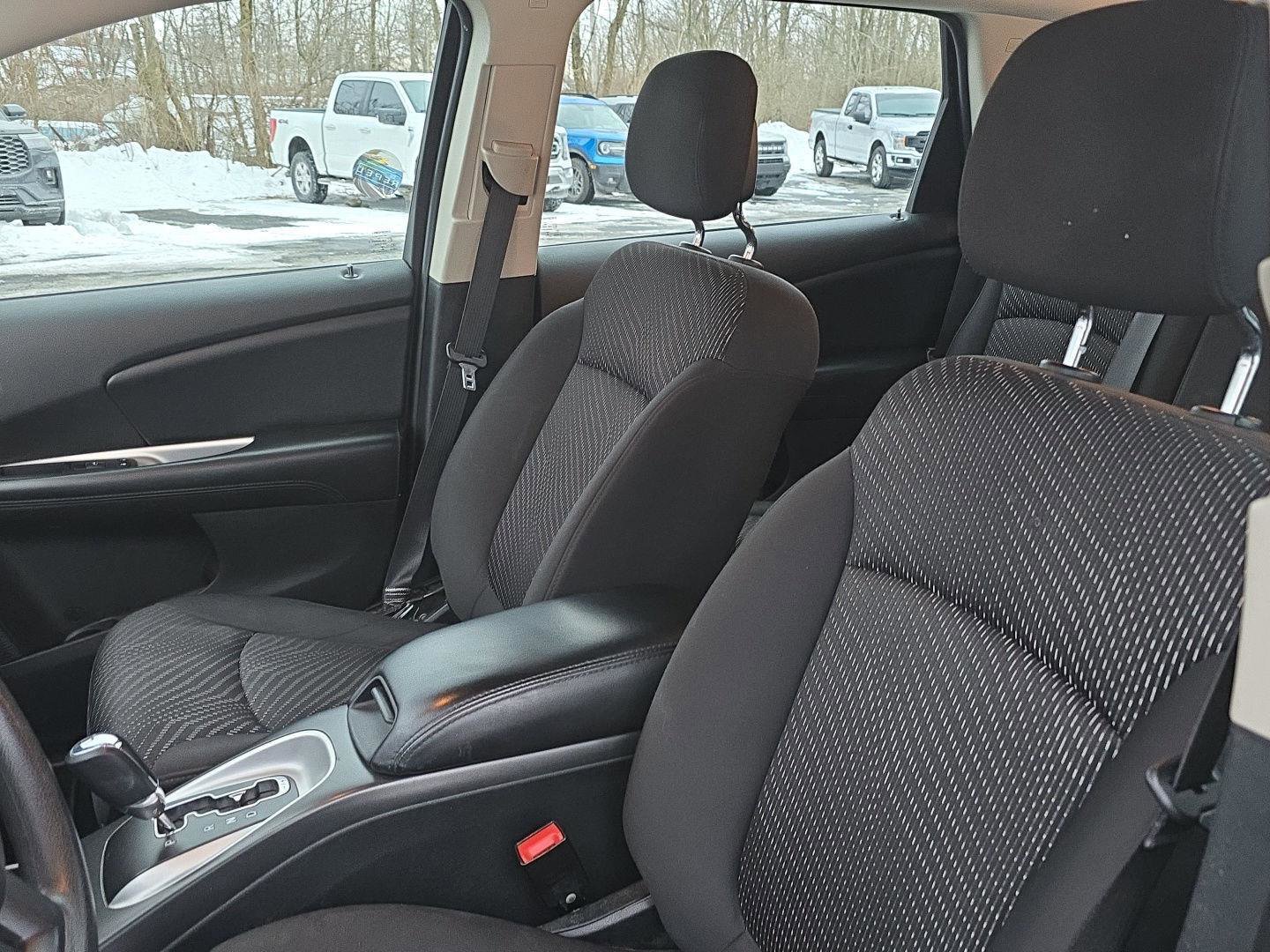 Used 2015 Dodge Journey American Value Package w/ Flexible Seating Group FWD image 16