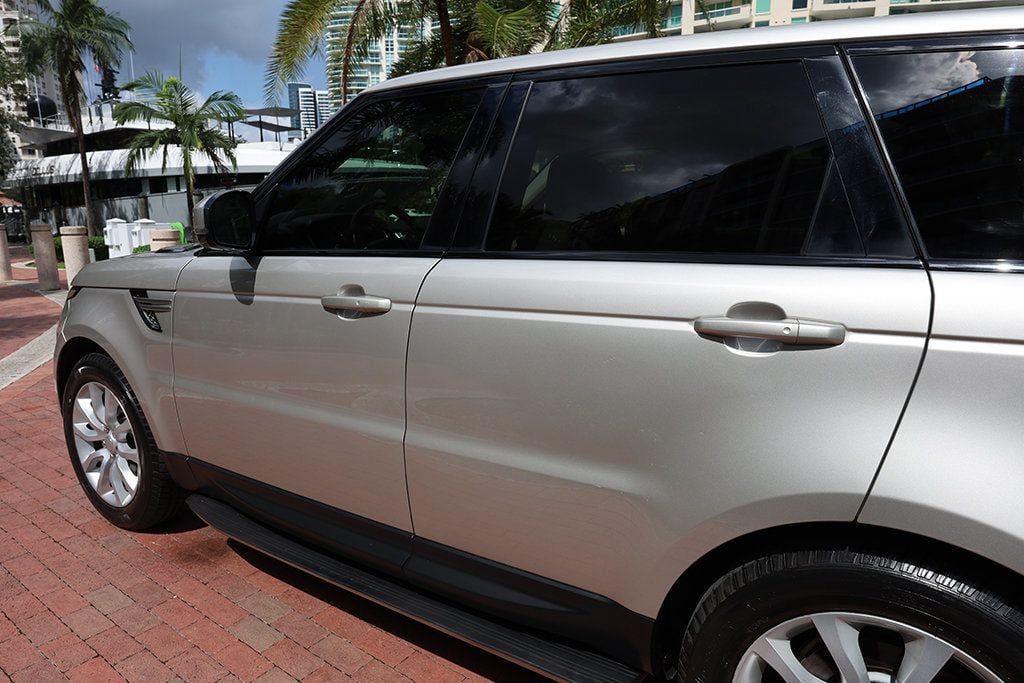 Used 2017 Land Rover Range Rover Sport HSE AWD/4WD image 24