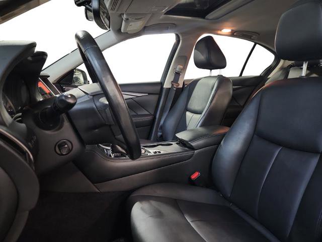 Used 2016 INFINITI Q50 Premium w/ 2.0T Premium Plus Package image 8