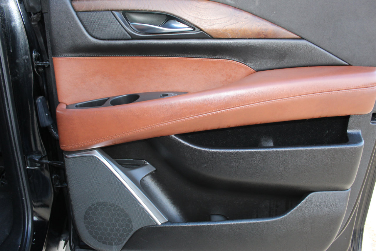 Used 2016 Cadillac Escalade ESV Premium image 21