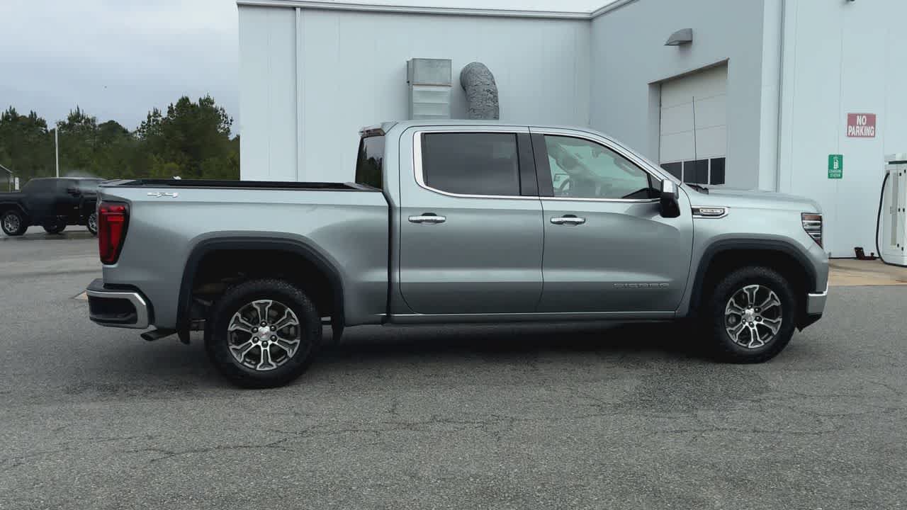 Used 2025 GMC Sierra 1500 SLT AWD/4WD image 9