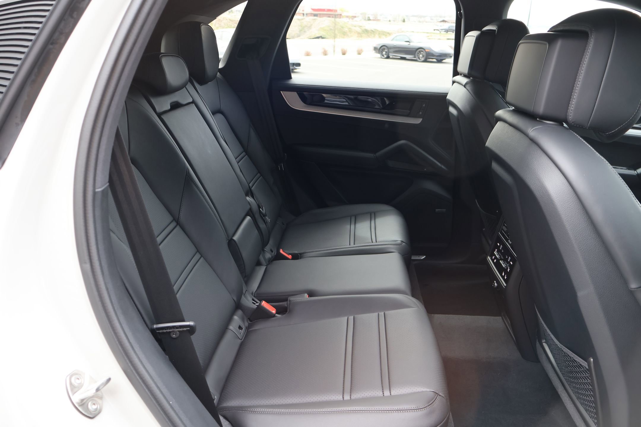 New 2026 Porsche Cayenne image 23