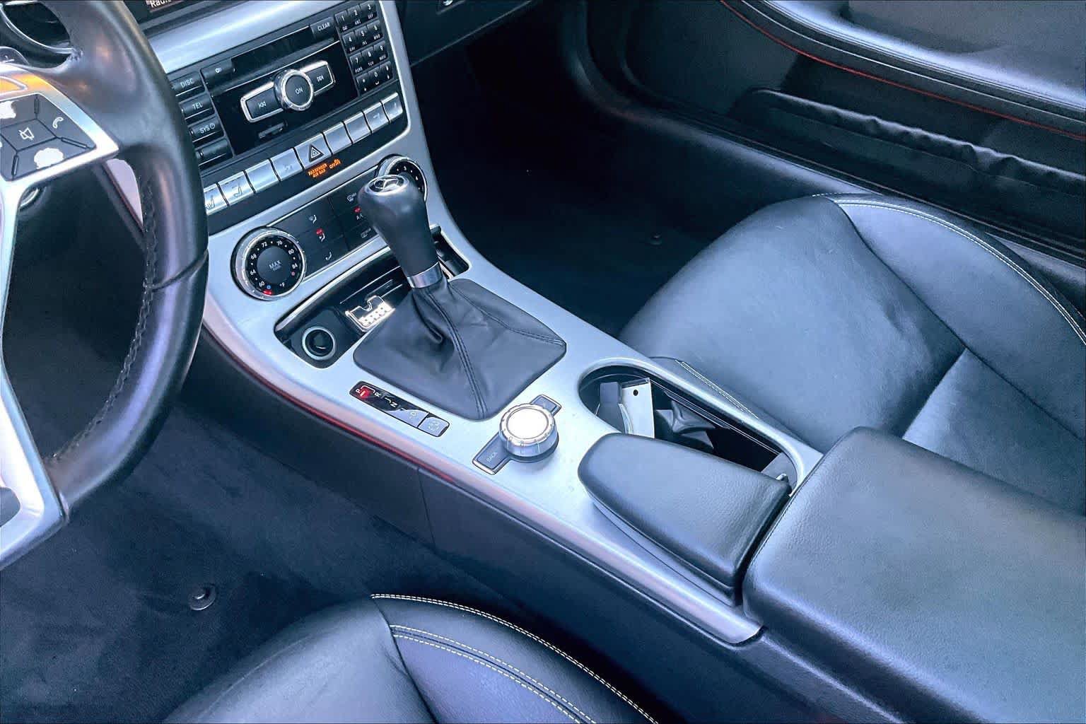 Used 2013 Mercedes-Benz SLK 250 image 17