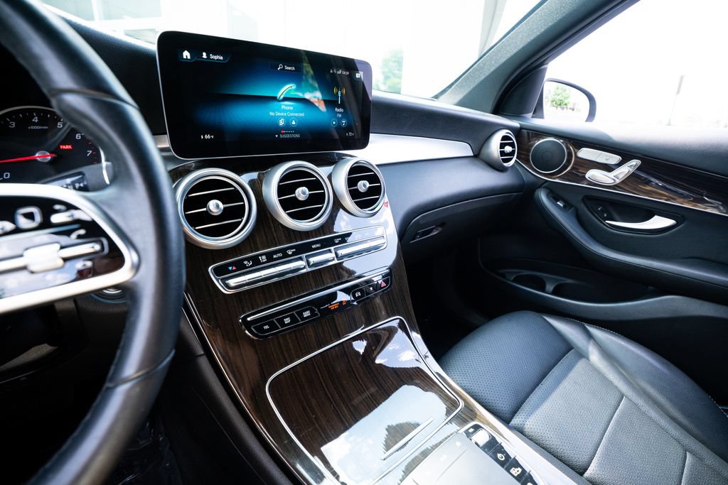 Used 2021 Mercedes-Benz GLC 300 4MATIC w/ Premium Package image 36