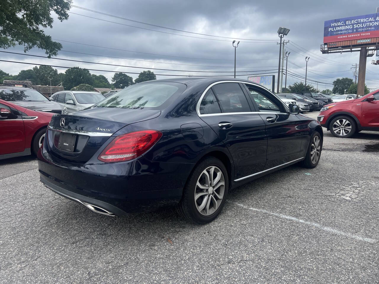 Used 2015 Mercedes-Benz C 300 4MATIC Sedan image 5