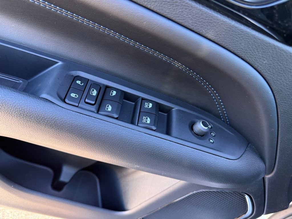 New 2026 Jeep Compass Latitude image 11