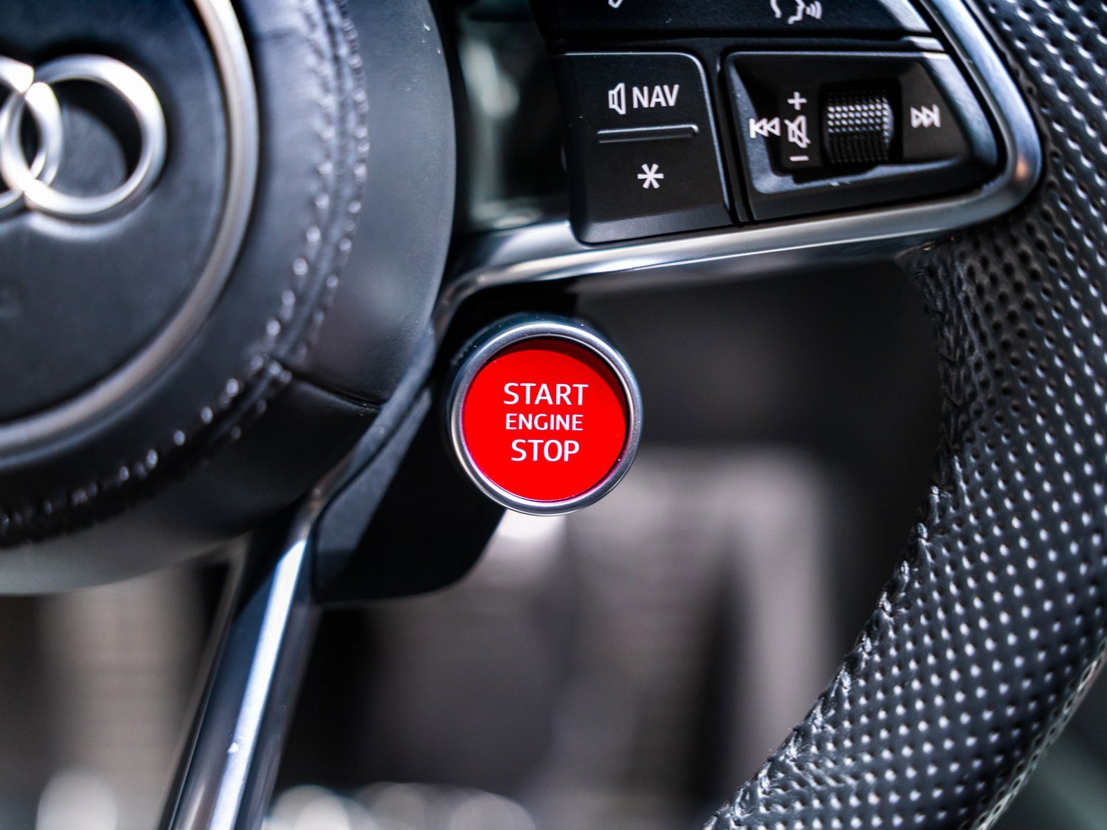 Used 2018 Audi R8 V10 w/ Premium Package image 58