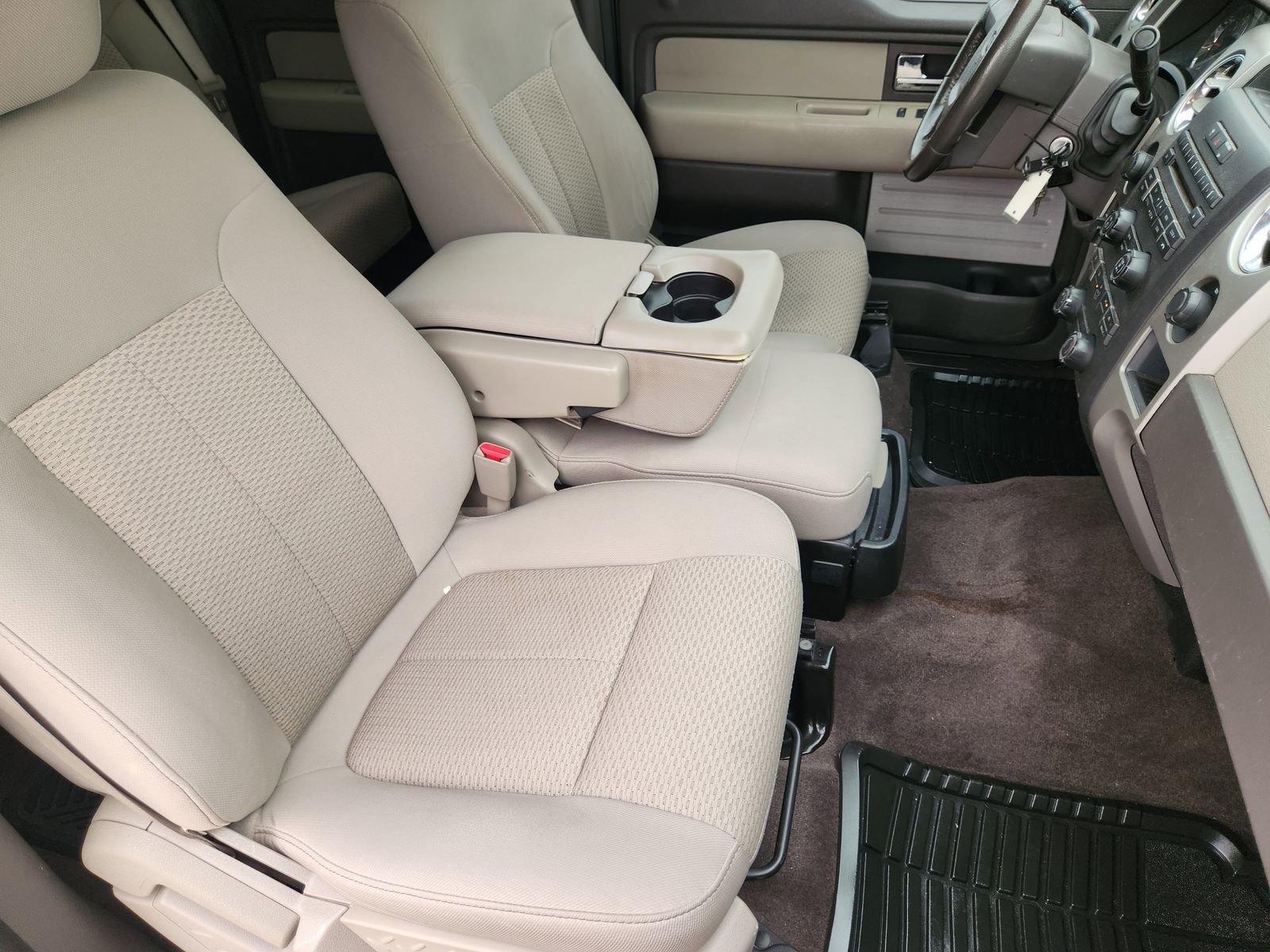 Used 2010 Ford F150 XLT AWD/4WD image 15