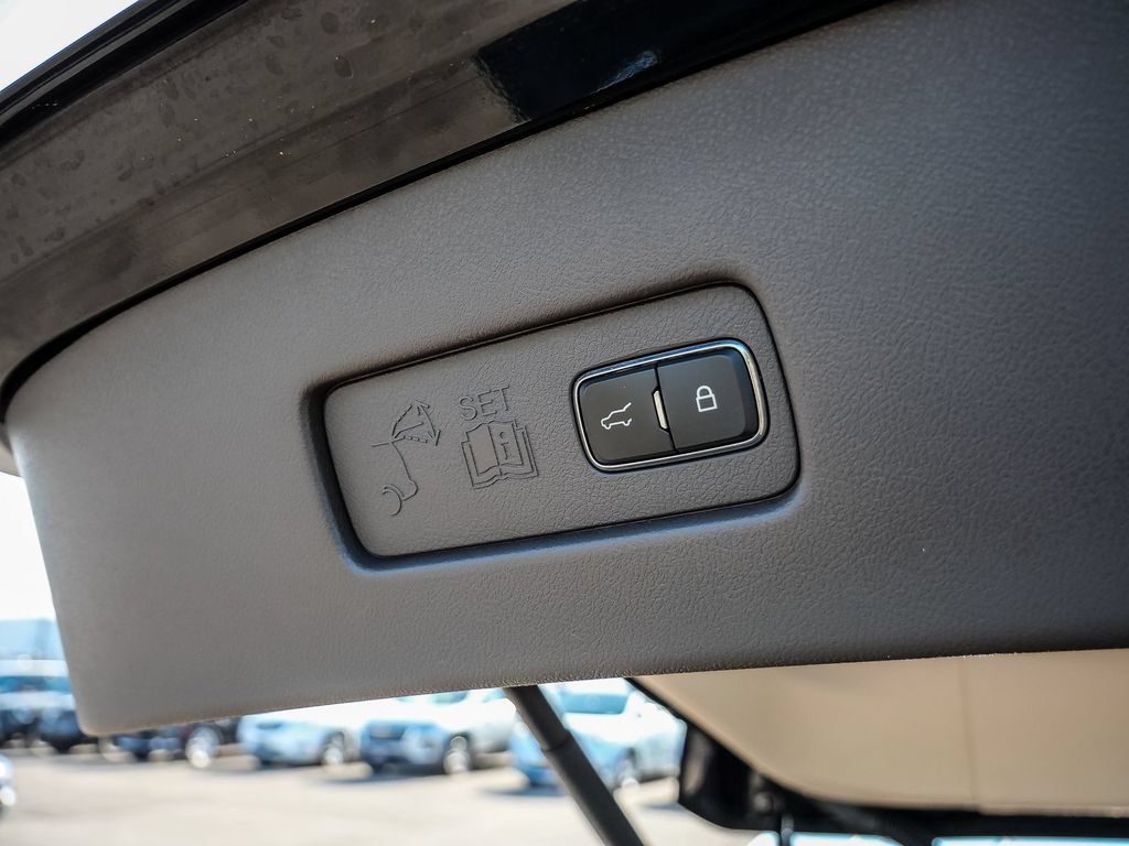 Used 2020 Lincoln Aviator Reserve w/ Equipment Group 202A AWD/4WD image 13