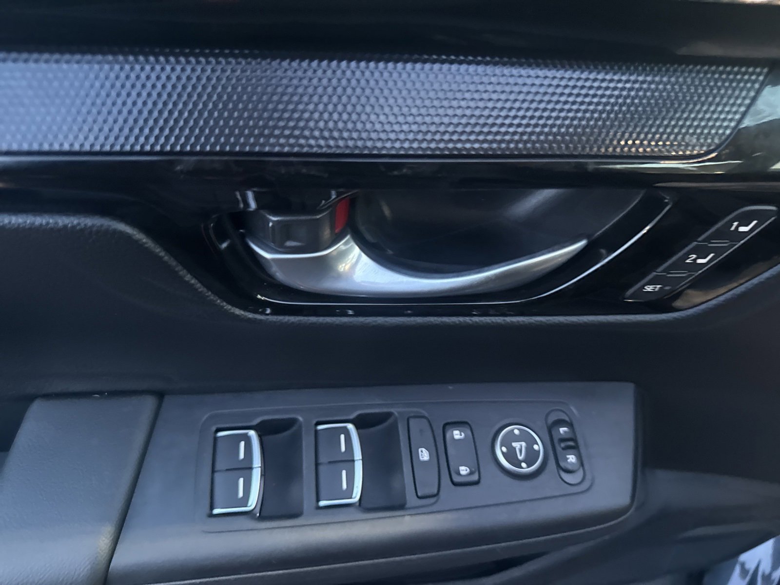 Used 2023 Honda CR-V EX-L image 7