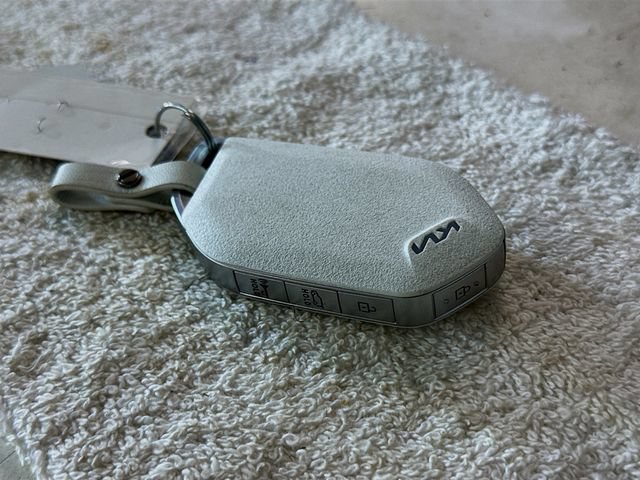 Used 2025 Kia EV6 Wind AWD/4WD image 29