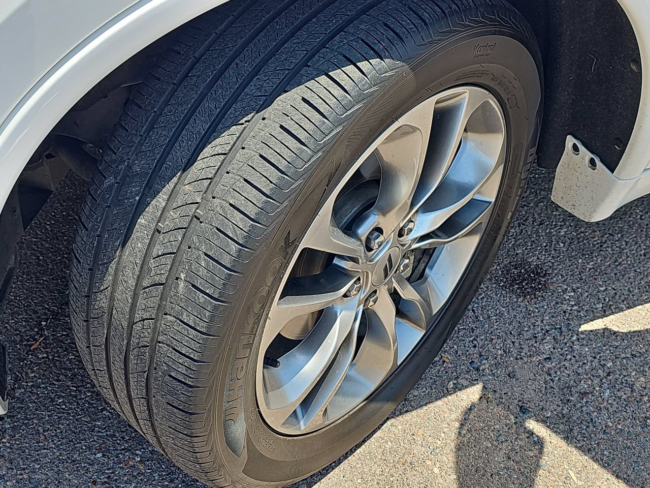 Used 2020 Dodge Durango GT AWD/4WD image 32
