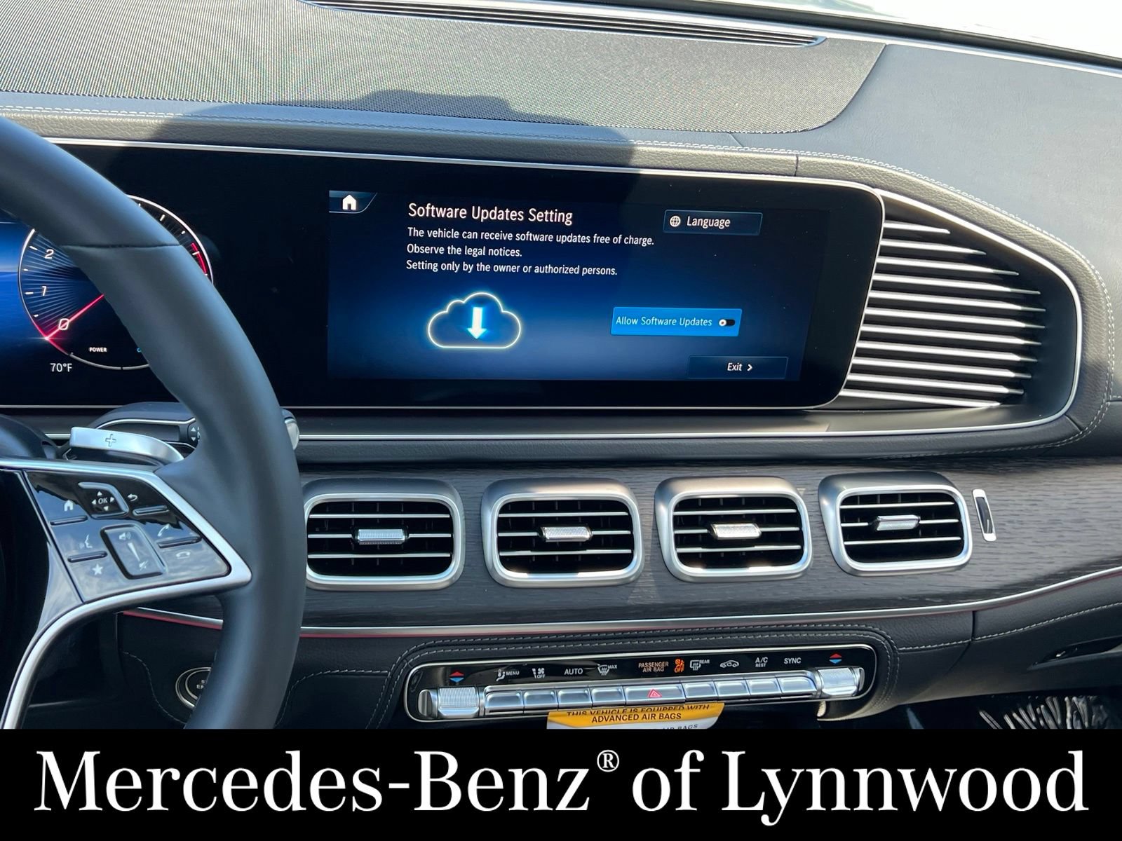New 2026 Mercedes-Benz GLS 450 4MATIC image 23