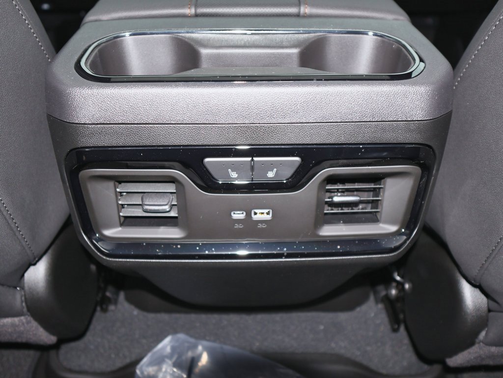 New 2026 GMC Sierra 2500 AT4 w/ AT4 Premium Plus Package image 12