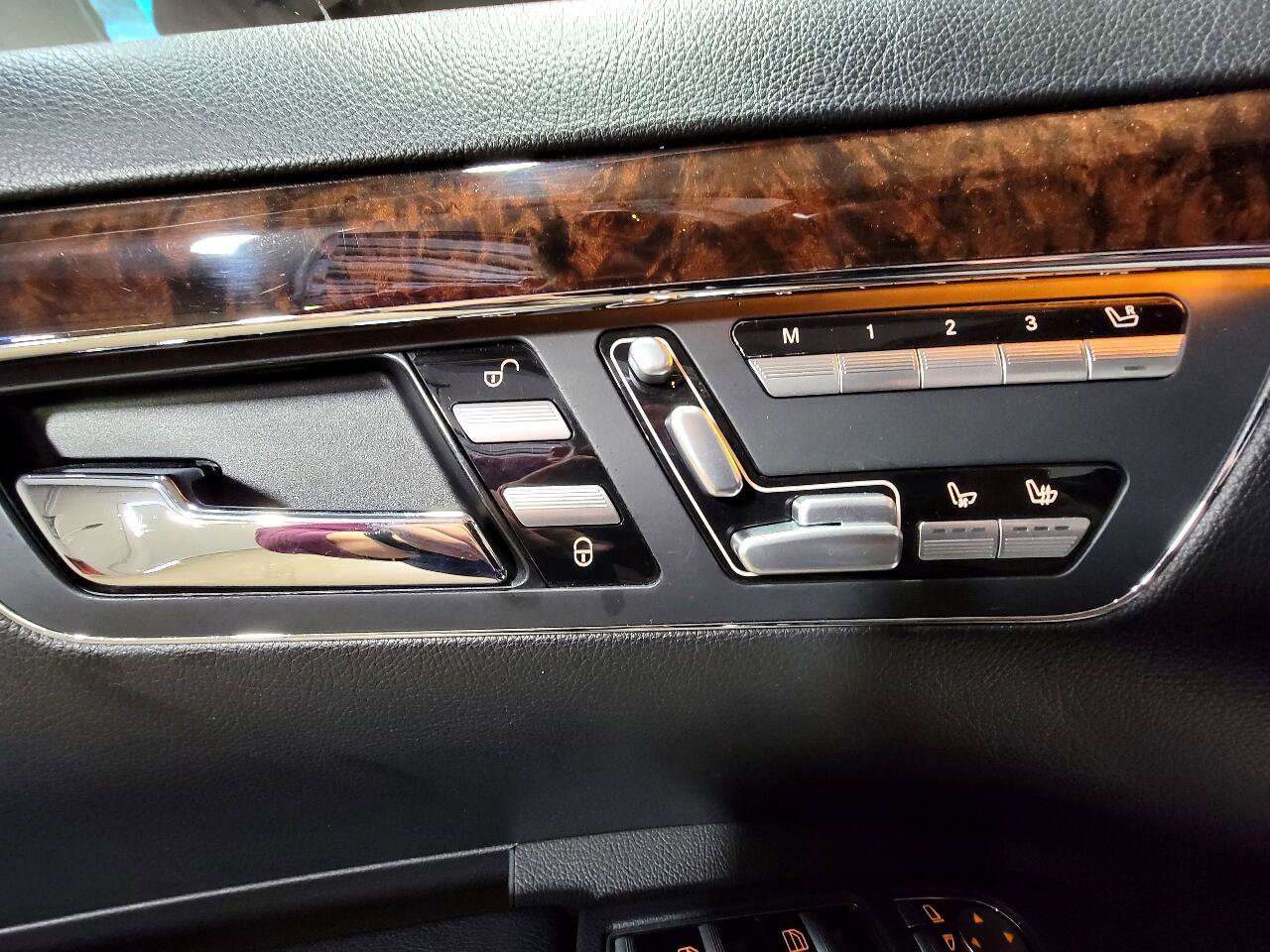 Used 2013 Mercedes-Benz S 550 4MATIC w/ Sport Pkg image 27