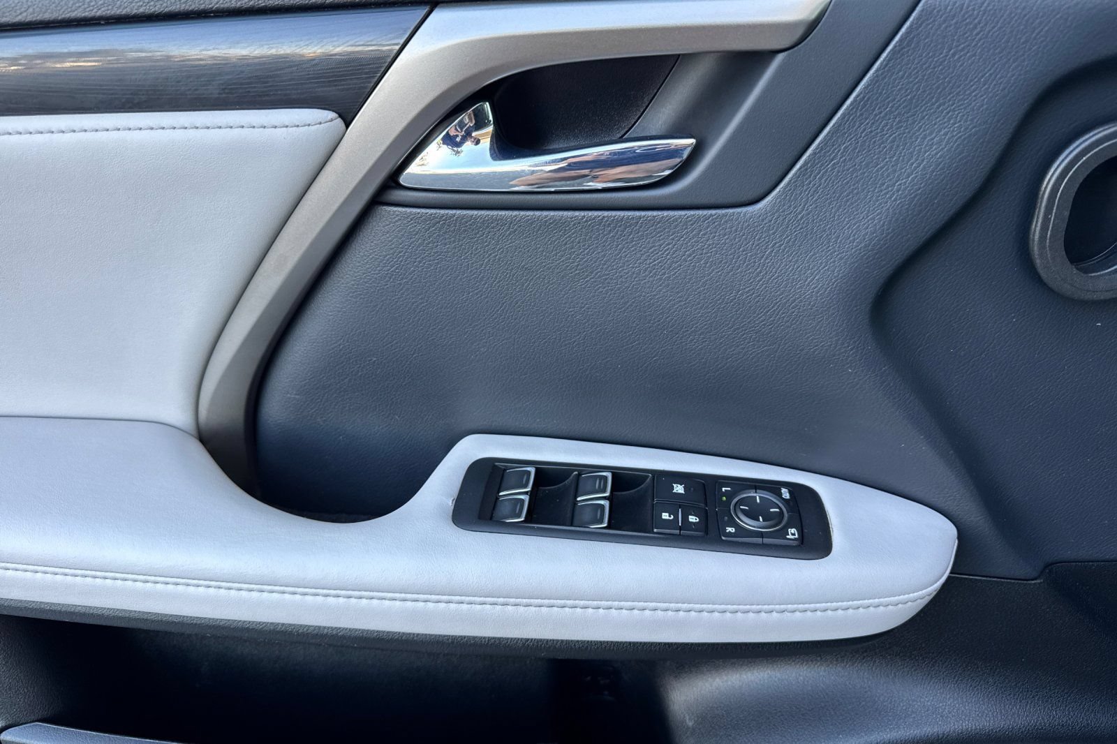 Certified 2022 Lexus RX 350 FWD image 12