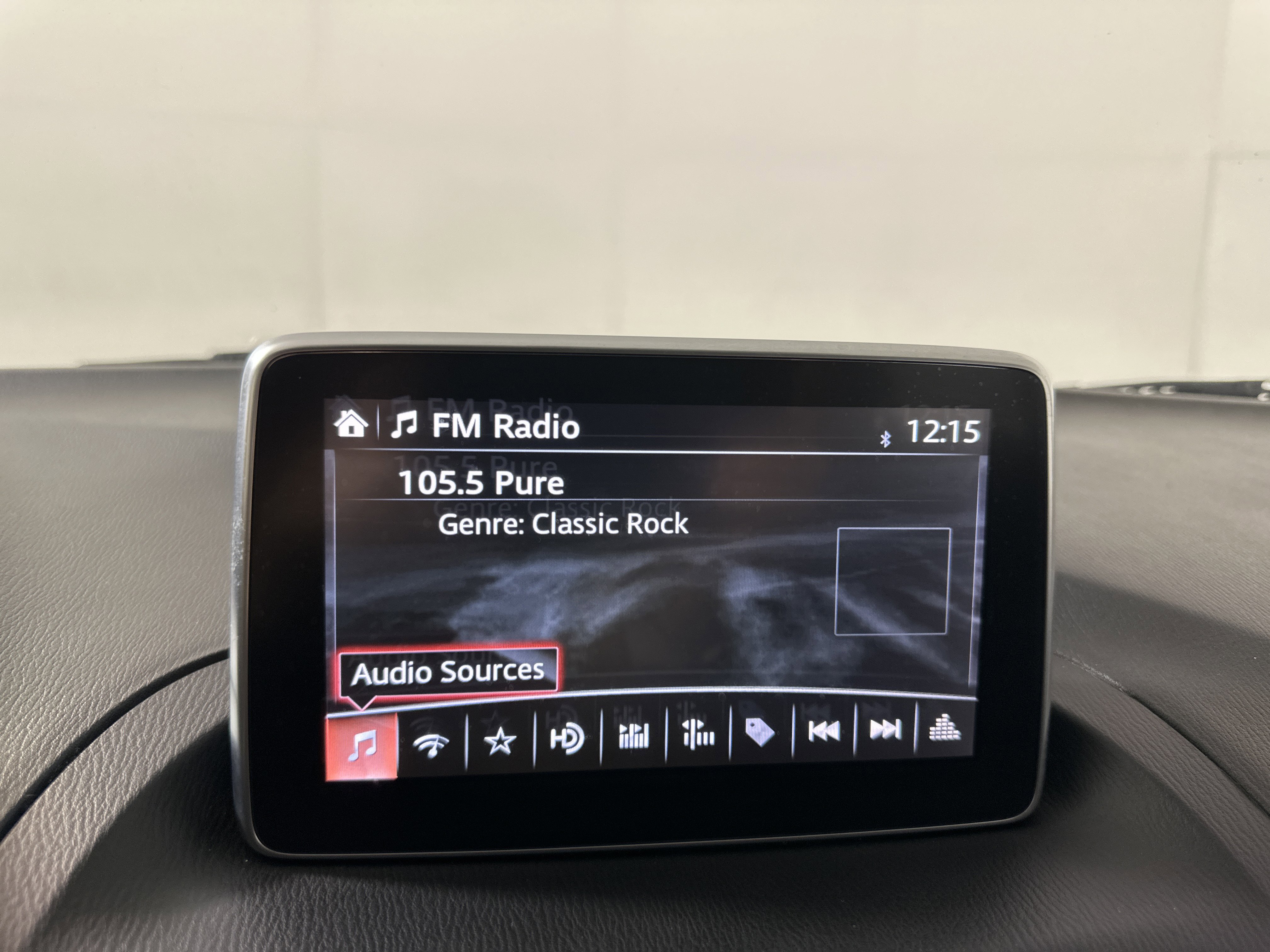 Used 2014 MAZDA MAZDA3 i Touring w/ Technology Package image 16