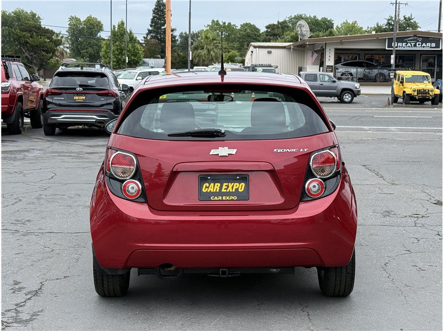 Used 2014 Chevrolet Sonic LT FWD image 5