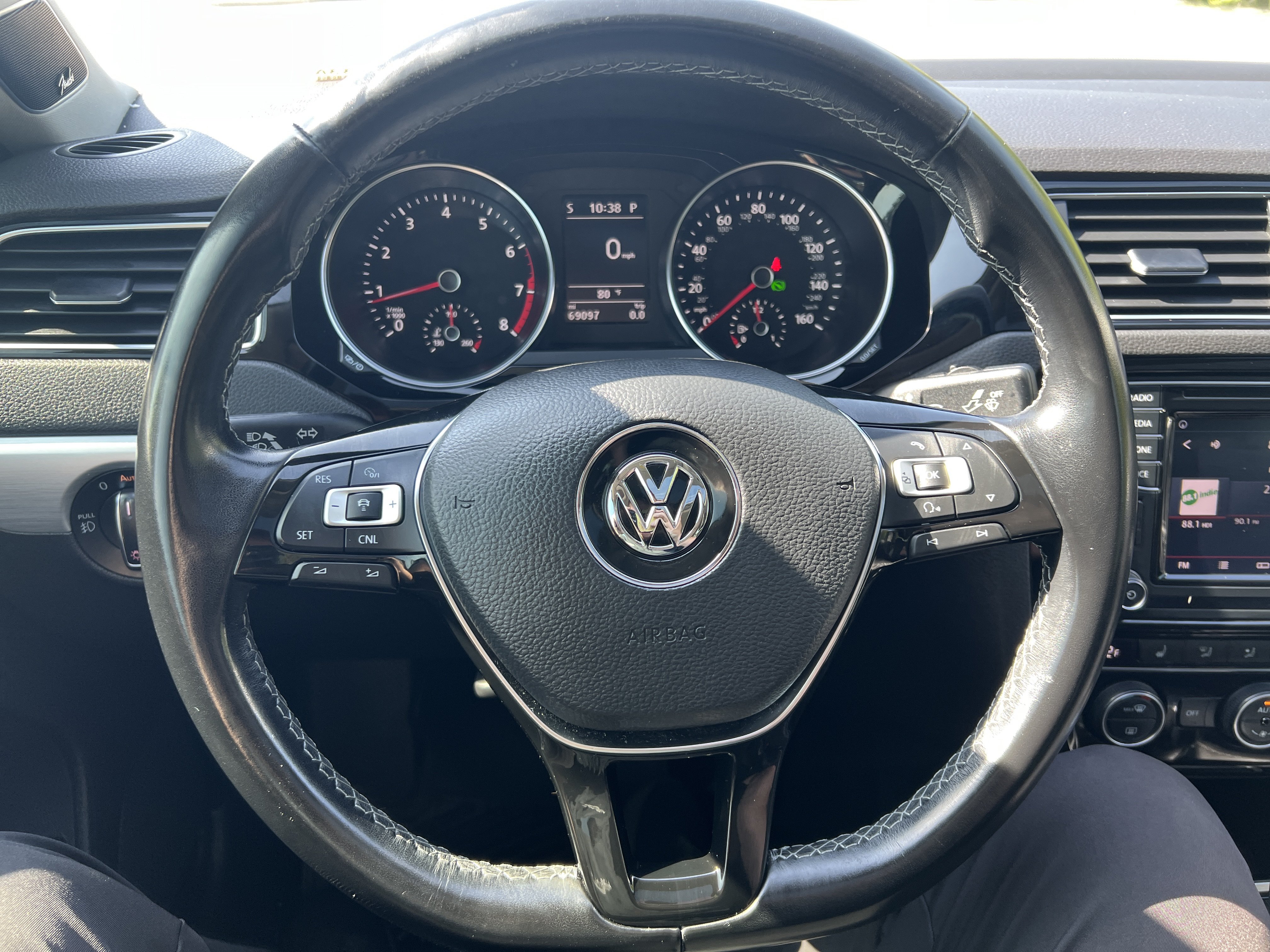 Used 2018 Volkswagen Jetta SEL FWD image 15