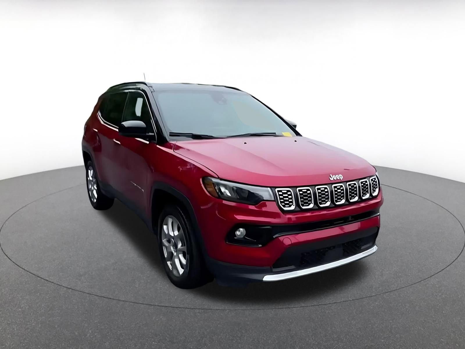 Used 2025 Jeep Compass Limited AWD/4WD image 3