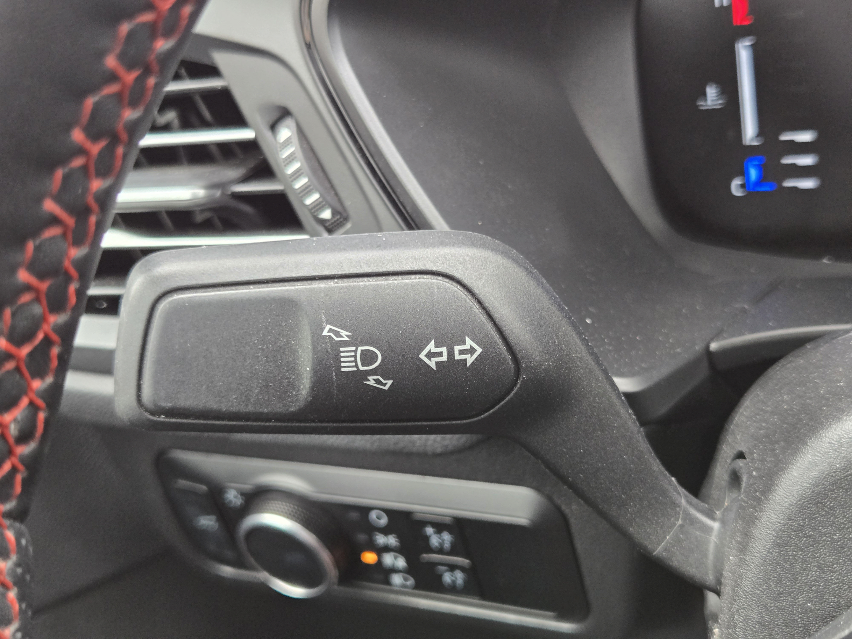 Used 2024 Ford Escape ST-Line AWD/4WD image 19