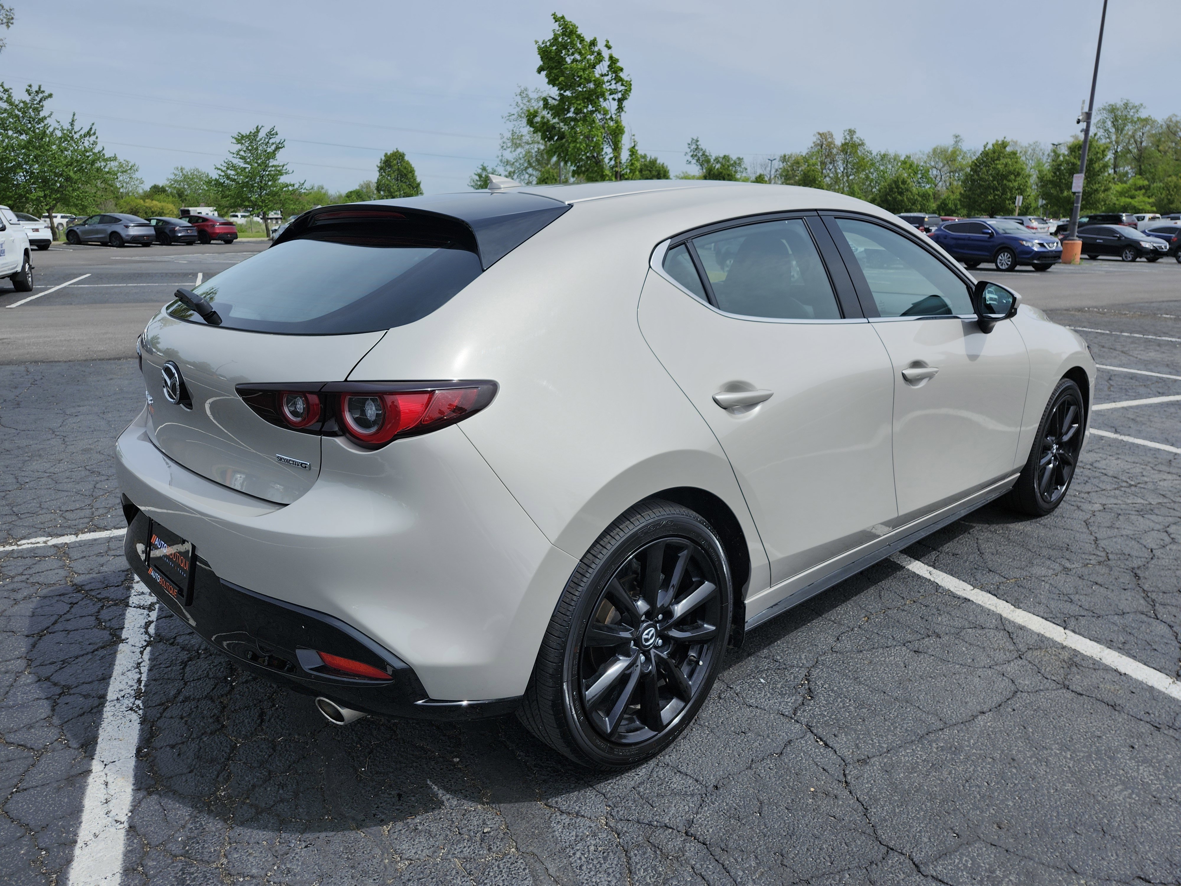 Used 2025 MAZDA MAZDA3 2.5 S Hatchback w/ Premium Pkg FWD image 18
