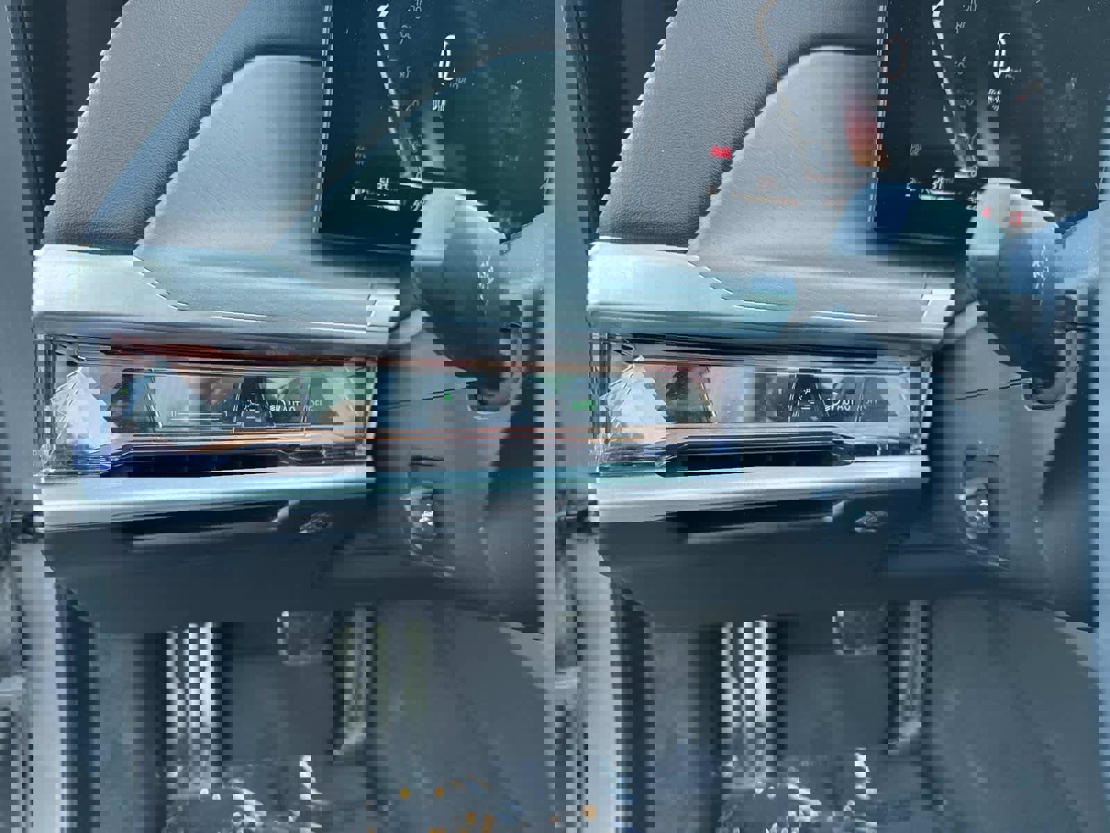 Certified 2023 BMW 740i image 30