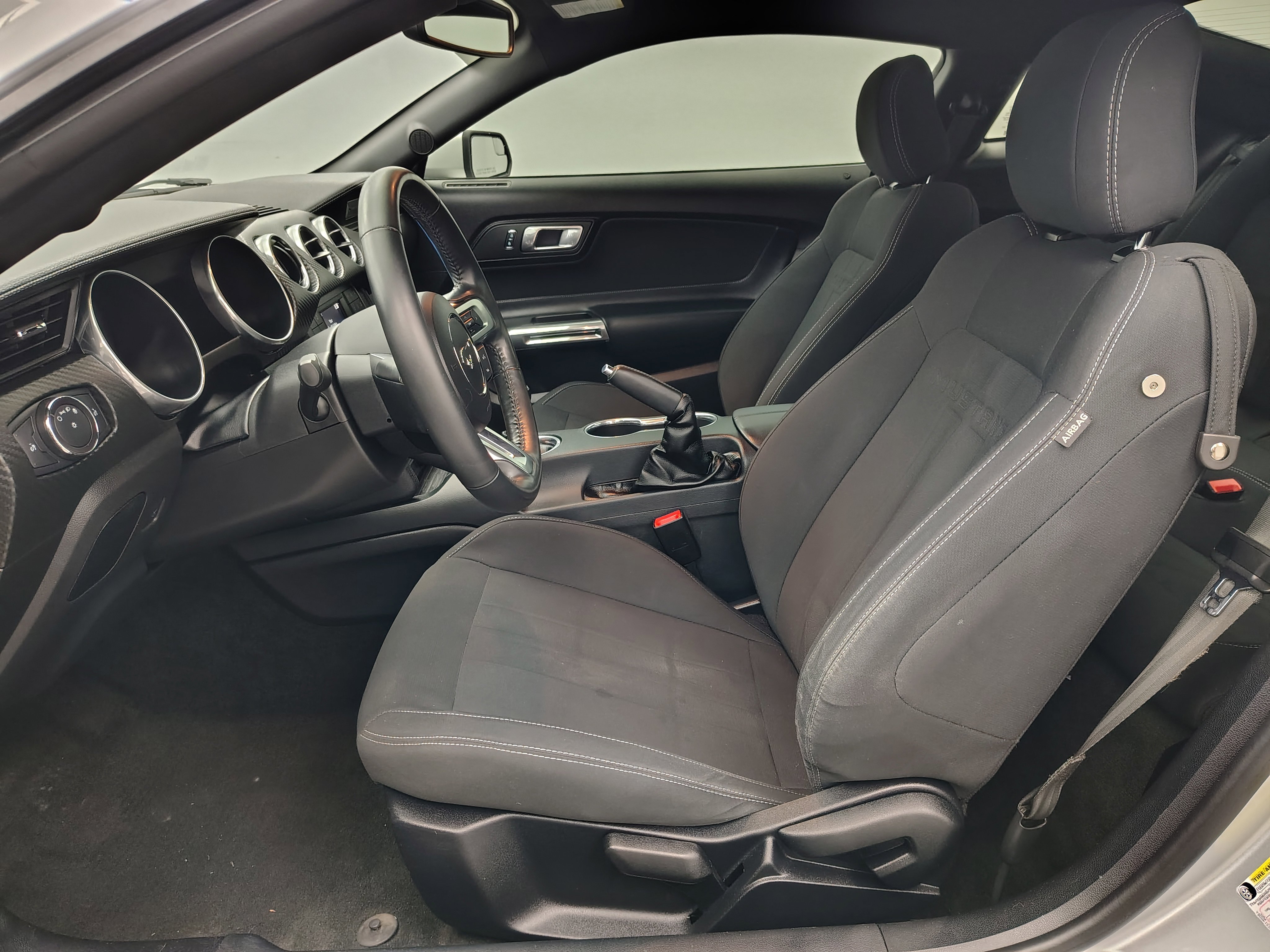 Used 2018 Ford Mustang Coupe image 20