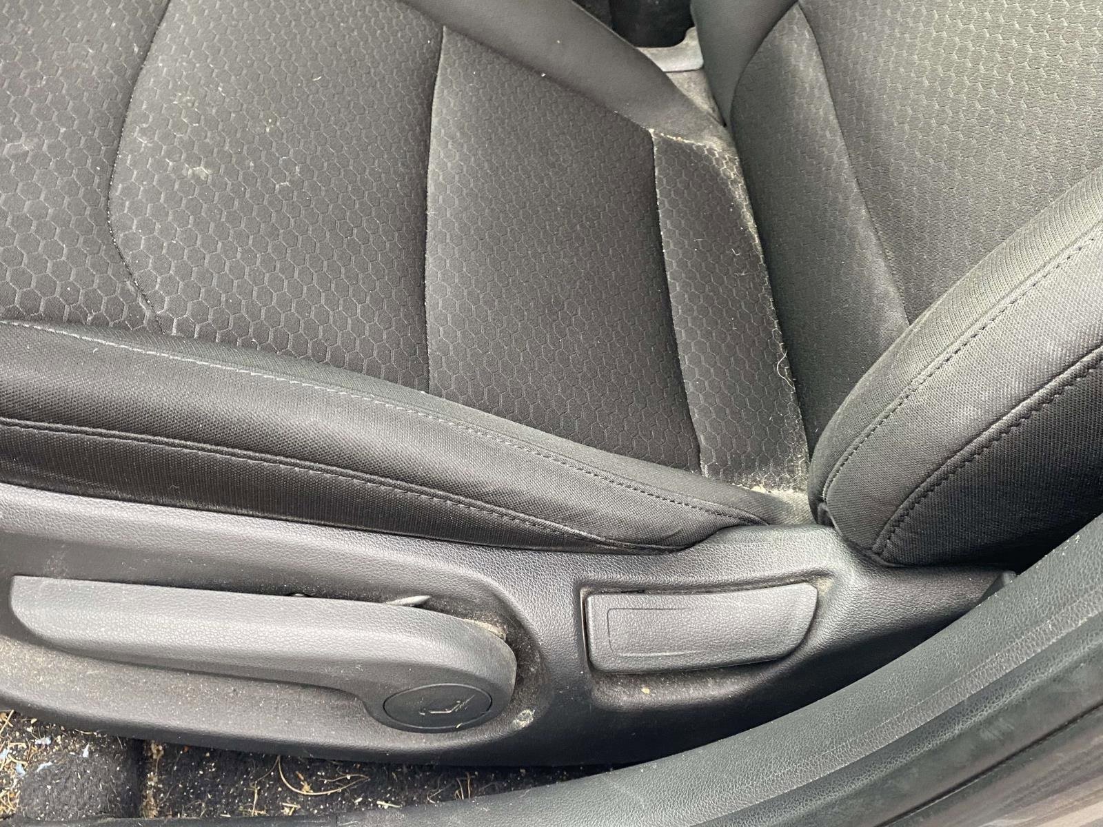 Used 2019 Hyundai Elantra SE w/ Cargo Package image 16