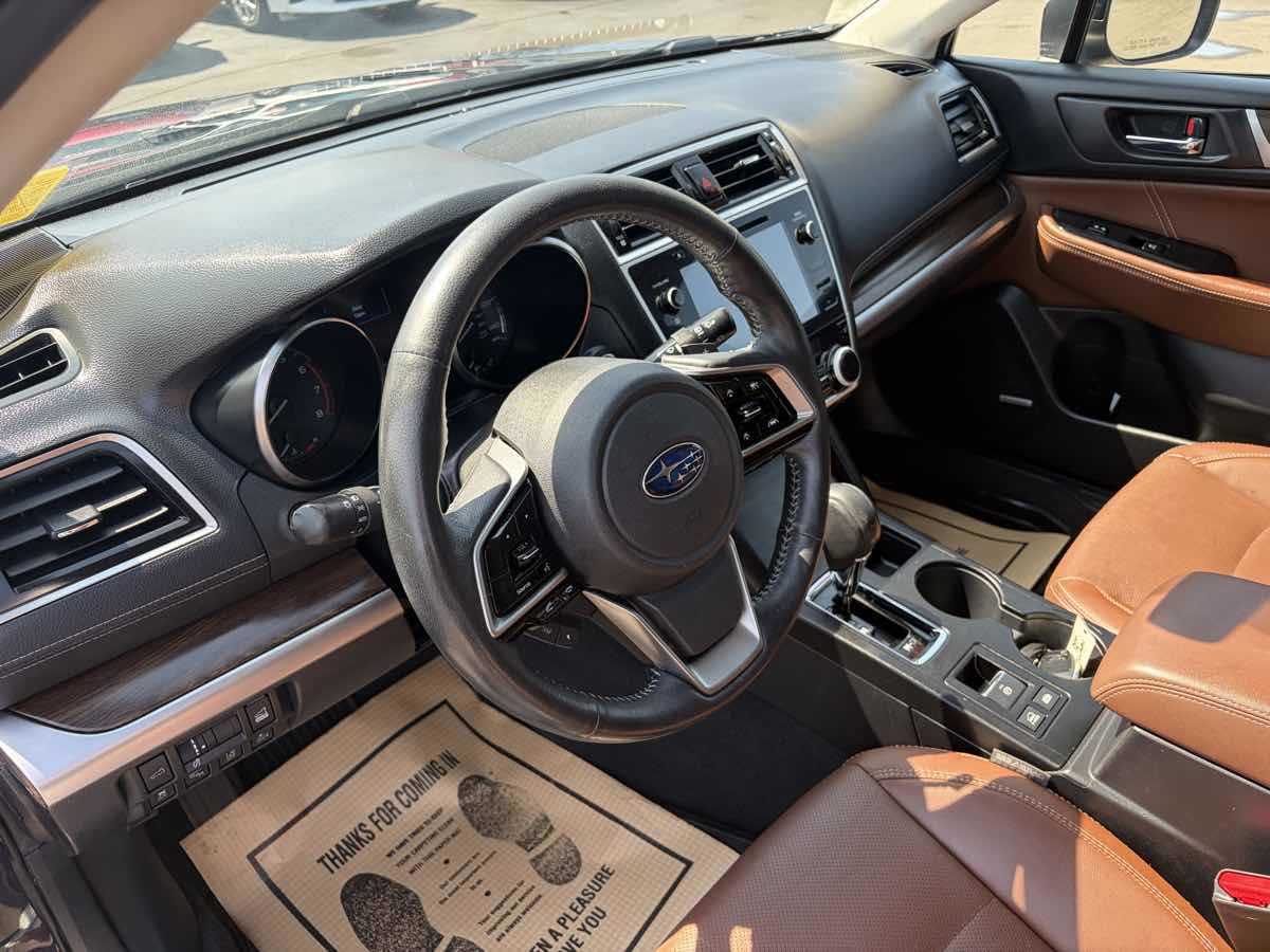 Used 2018 Subaru Outback 2.5i Touring image 12