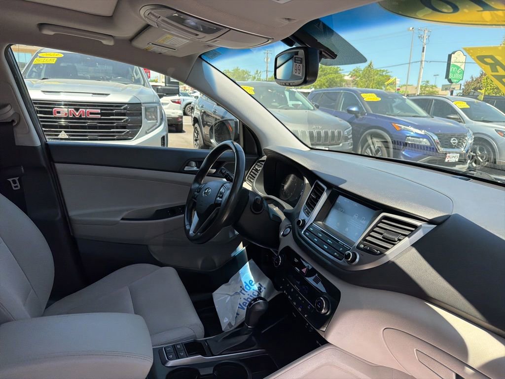 Used 2018 Hyundai Tucson Value AWD/4WD image 14