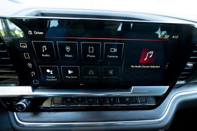 Used 2022 GMC Sierra 1500 SLT w/ SLT Convenience Package image 25