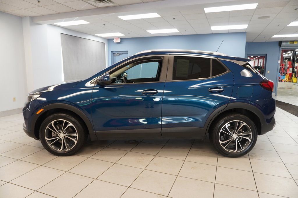 Certified 2021 Buick Encore GX Select image 2
