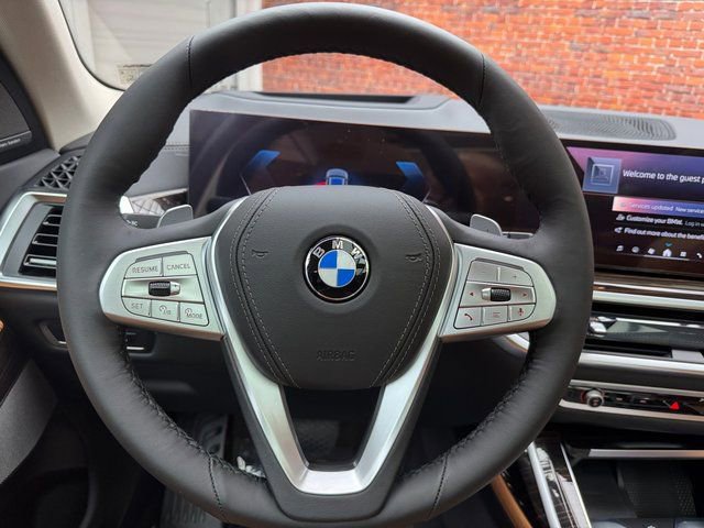 Used 2026 BMW X7 xDrive40i AWD/4WD image 14