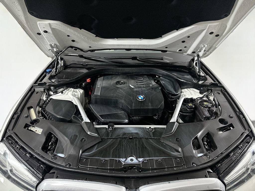 Used 2021 BMW 530i xDrive w/ Premium Package image 30
