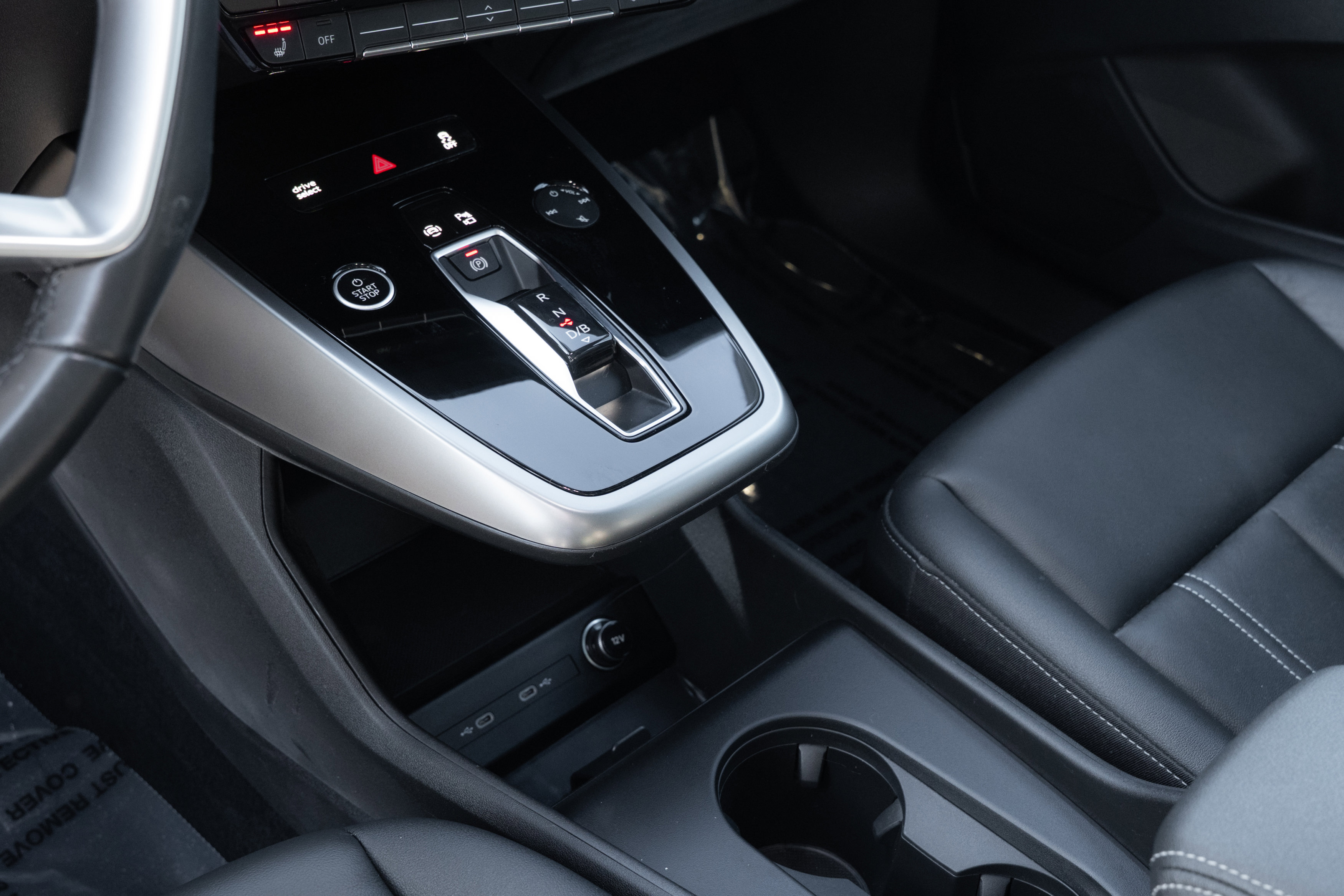 Certified 2024 Audi Q4 e-tron Prestige image 17