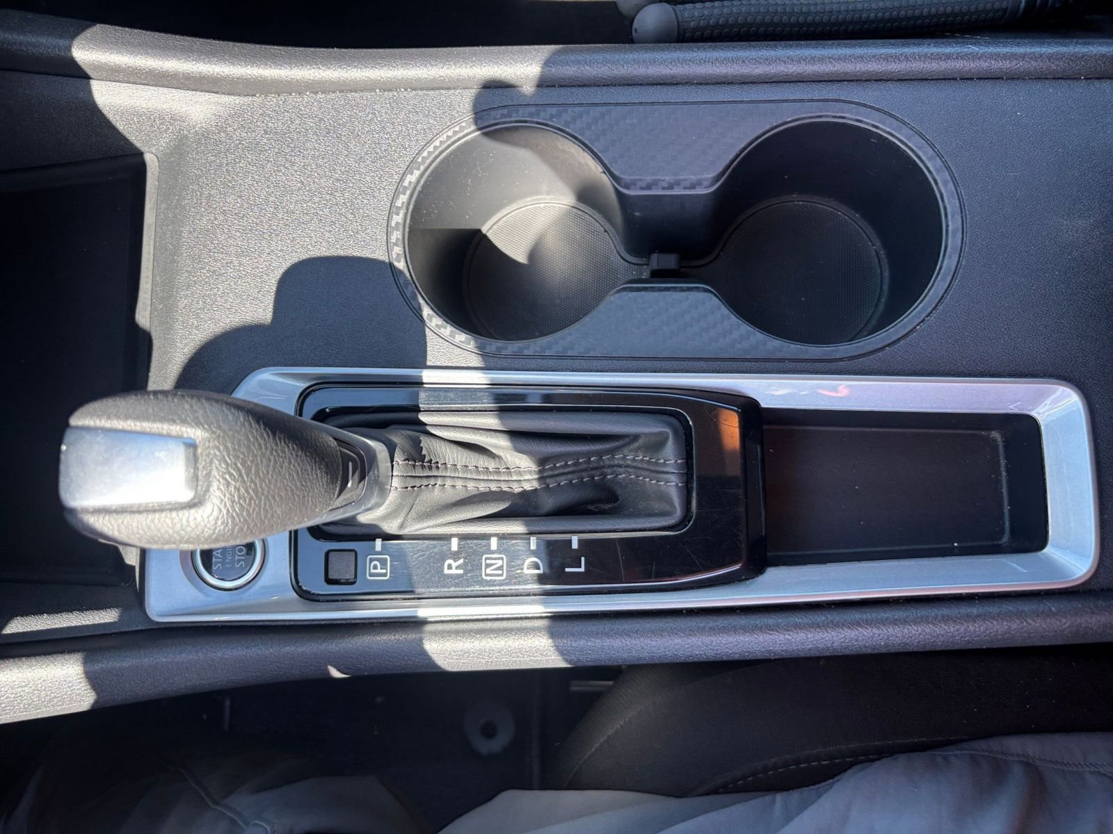 Used 2025 Nissan Altima 2.5 SV FWD image 39