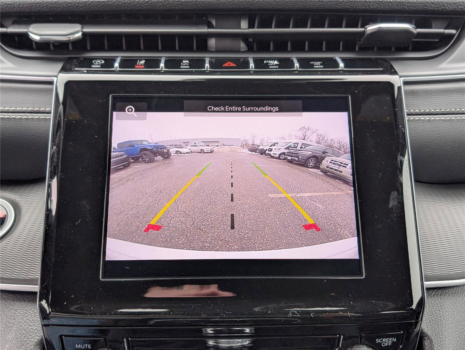 New 2026 Jeep Grand Cherokee Laredo image 24