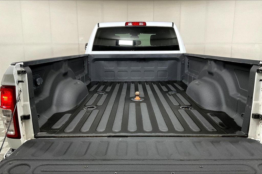 Used 2020 RAM 3500 Big Horn image 34