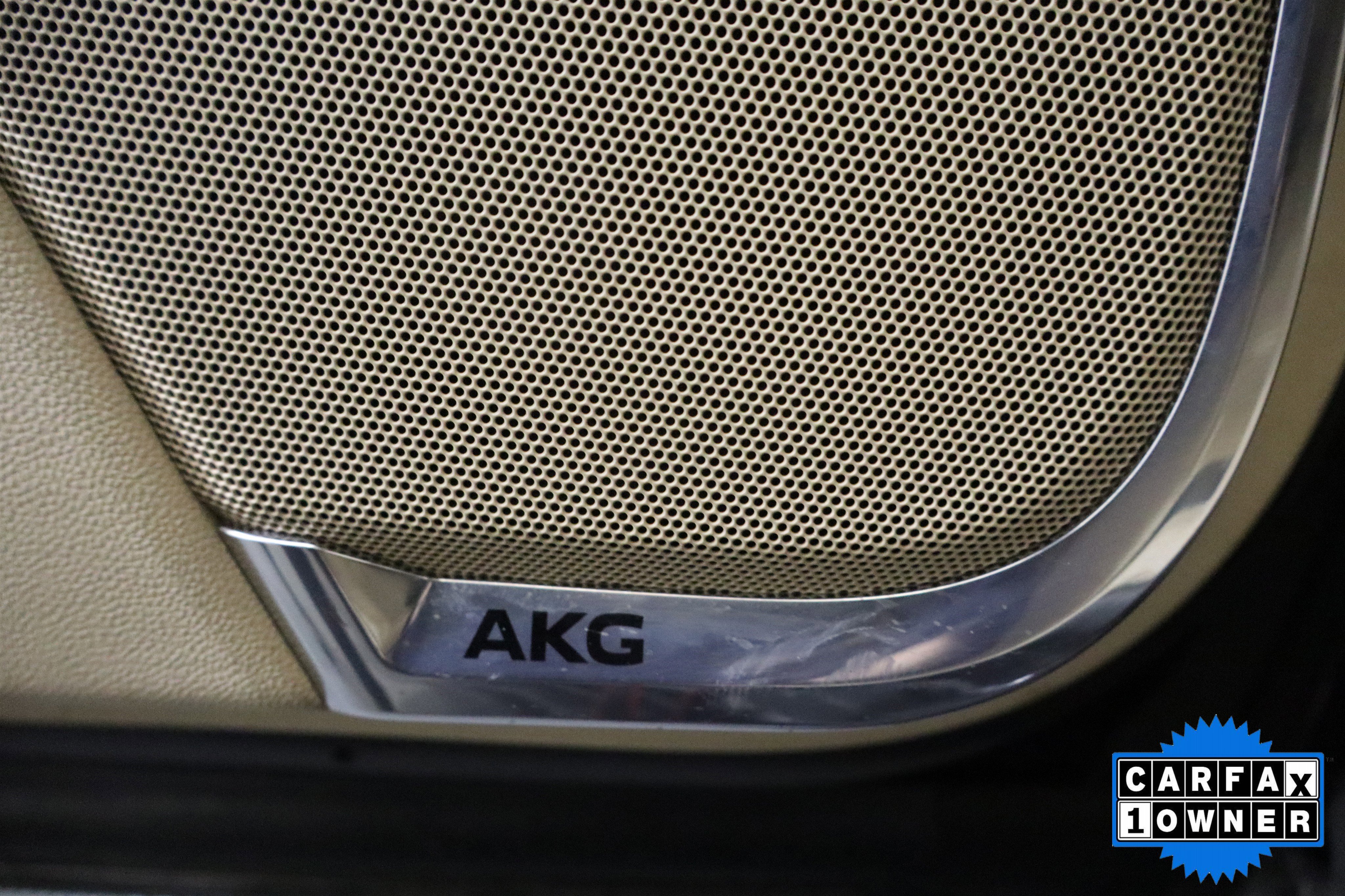 Used 2023 Cadillac Escalade ESV Premium Luxury w/ LPO, Radiant Package image 38