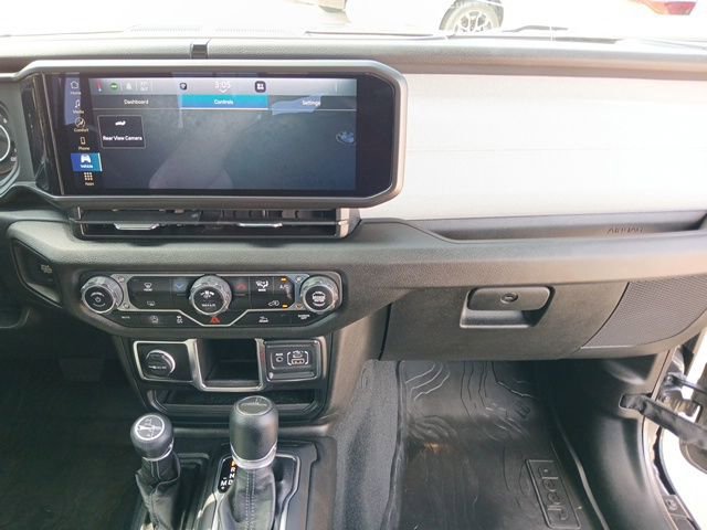 Used 2024 Jeep Gladiator Sport image 17