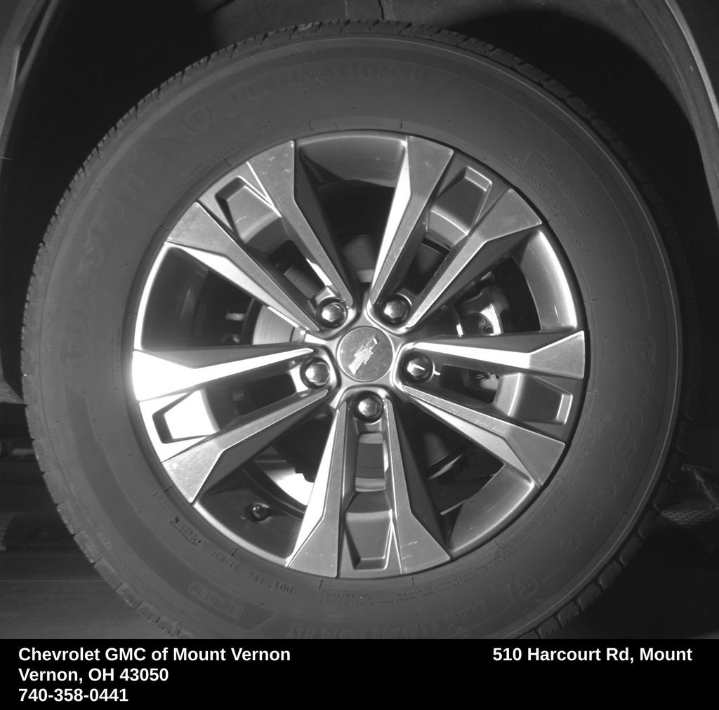 Used 2026 Chevrolet Equinox LT w/ Convenience Package II FWD image 32