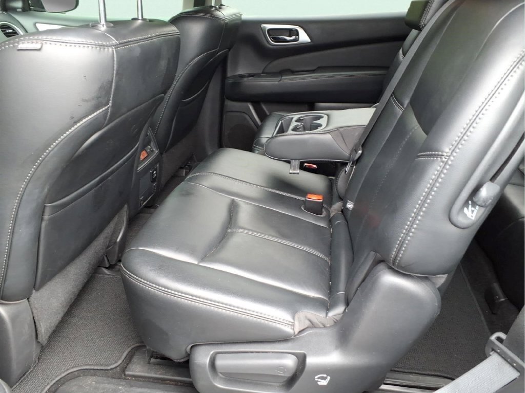 Used 2016 Nissan Pathfinder SL w/ SL Tech Package AWD/4WD image 14