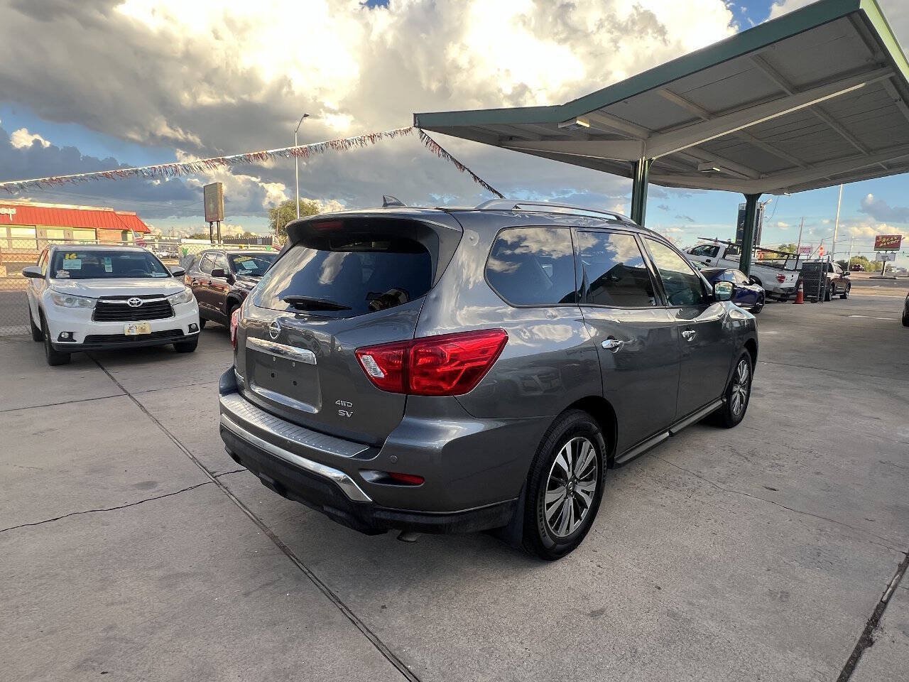 Used 2019 Nissan Pathfinder SV AWD/4WD image 6