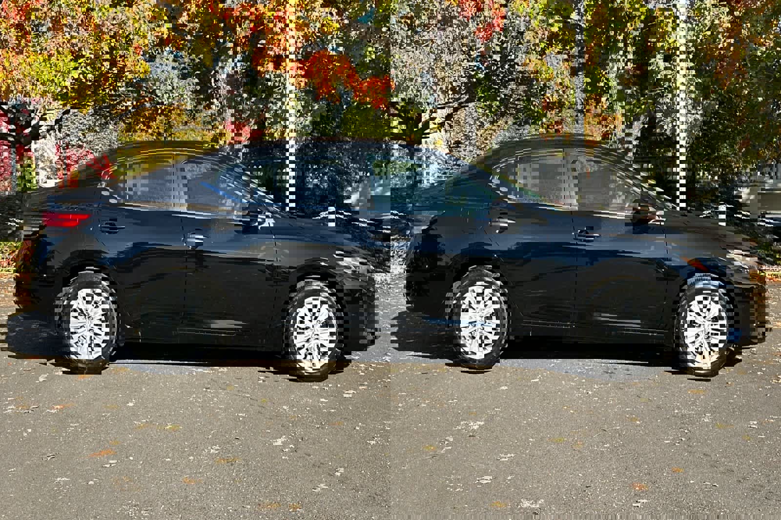 New 2025 Nissan Sentra S image 8