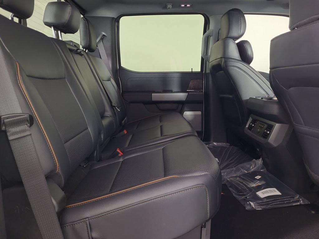 New 2026 Ford F250 Lariat w/ Black Appearance Package AWD/4WD image 23