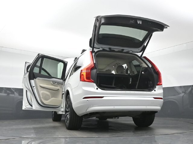 Used 2023 Volvo XC90 B5 Core w/ Protection Package Premier AWD/4WD image 49